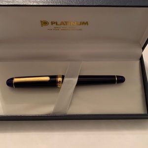 Platinum #3776 in Blue, lightly used